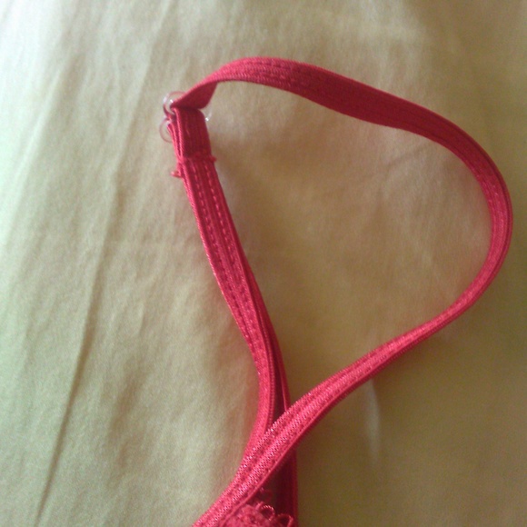 3 avail. CAMISOLES LADIES SELLING 3 ( WHITE, RED , LIGHT PINK) SZ. LG - Picture 4 of 6